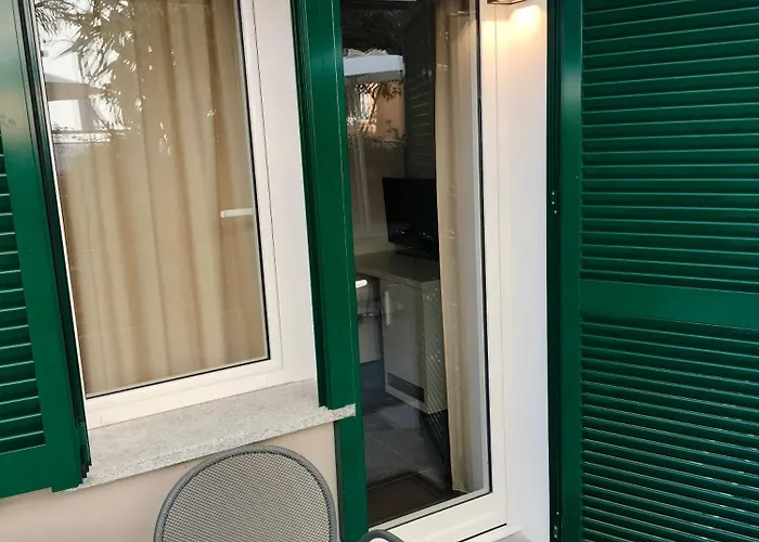 黛勒洛斯酒店 酒店