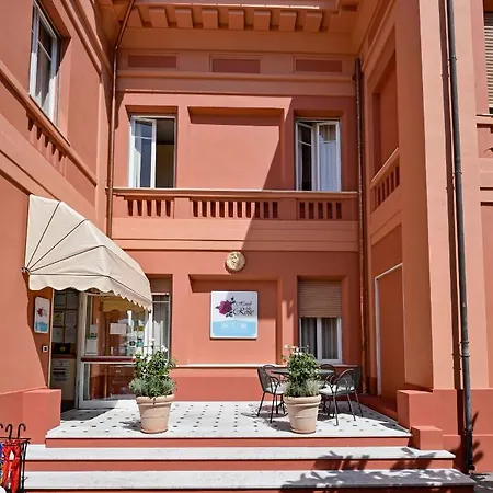 Szálloda Delle Rose San Bartolomeo al Mare