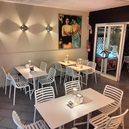 Delle Rose Hotel 3*