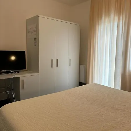 Hotel Delle Rose 3*