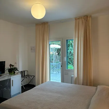 Delle Rose Hotel 3*
