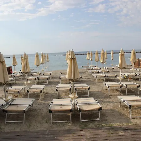 Delle Rose San Bartolomeo Al Mare